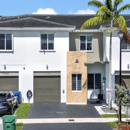 Venetian Parc, 17709 SW 150th Ct, Richmond West, Florida 33187, image 2