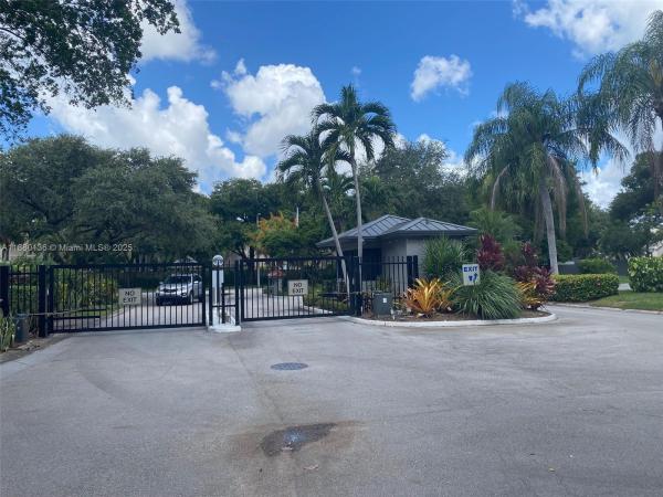 Pompano Beach, Florida 33069, image 1