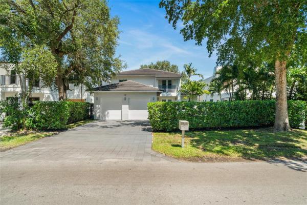 Coconut Grove Manor, 4181 Battersea Rd, Miami, Florida 33133, image 1