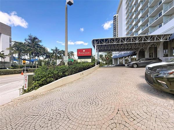 The Aventura Beach Club, 19201 Collins Ave #1010, Sunny Isles Beach, Florida 33160, image 1