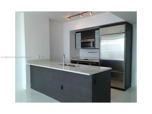 500 Brickell East, 500 Brickell Ave #2505, Miami, Florida 33131, image 2