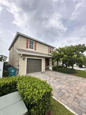 Royal Homes West, 619 NE 4th St, Florida City, Florida 33034, image 3