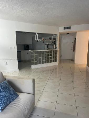Commodore Plaza Tower, 2750 NE 183rd St #1612, Aventura, Florida 33160, image 1