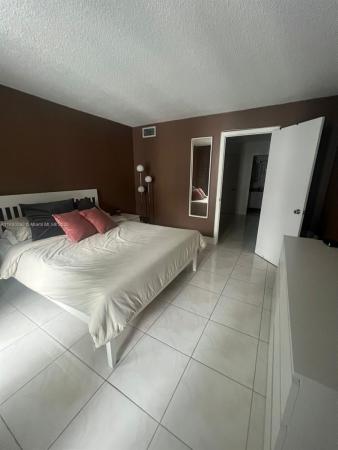 Commodore Plaza Tower, 2750 NE 183rd St #1612, Aventura, Florida 33160, image 2