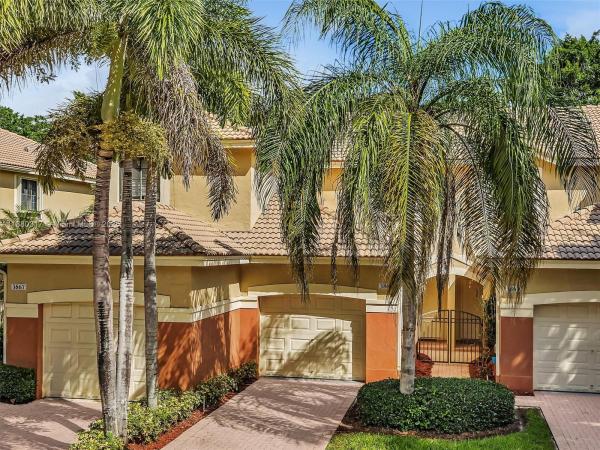 Courtyard At The Grove, 3865 Tree Top Dr, Weston, Florida 33332, image 1