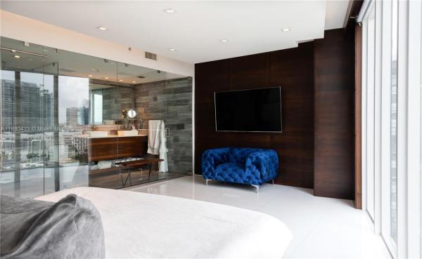 Blue On The Bay, 601 NE 36th St #1301, Miami, Florida 33137, image 1