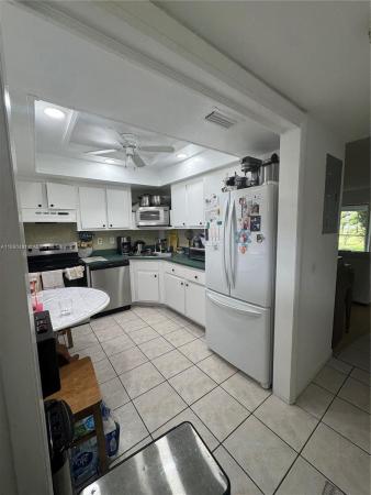 Palm Royal, 10 SE 13th St #A3, Boca Raton, Florida 33432, image 3