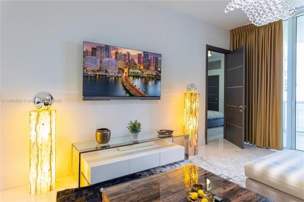 Tdr Tower 2, 15901 Collins Ave #606, Sunny Isles Beach, Florida 33160, image 2