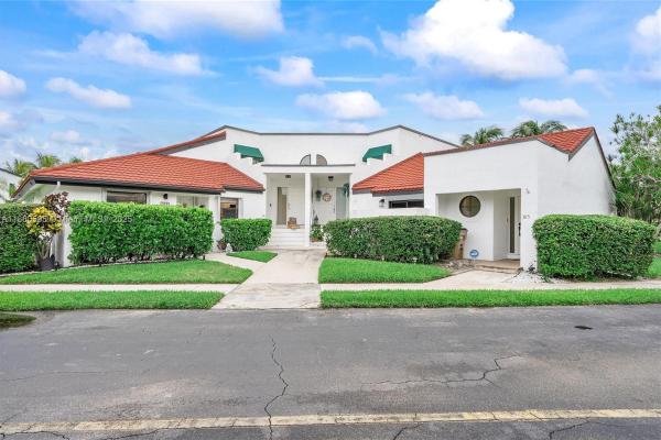 Deer Pointe, 385 NW 36th Ave, Deerfield Beach, Florida 33442, image 1
