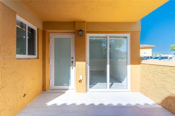 Kendall Falls, 13900 SW 65th Ter #9, Kendale Lakes, Florida 33183, image 3
