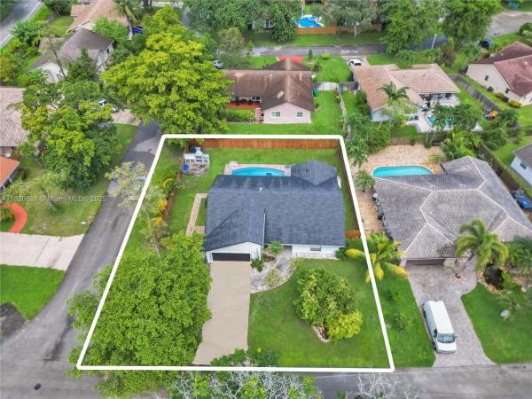 Eastridge Village At The Crossings, 7107 NW 39th St, Coral Springs, Florida 33065, image 1