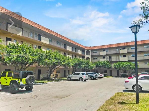 Lauderhill, Florida 33319, image 1