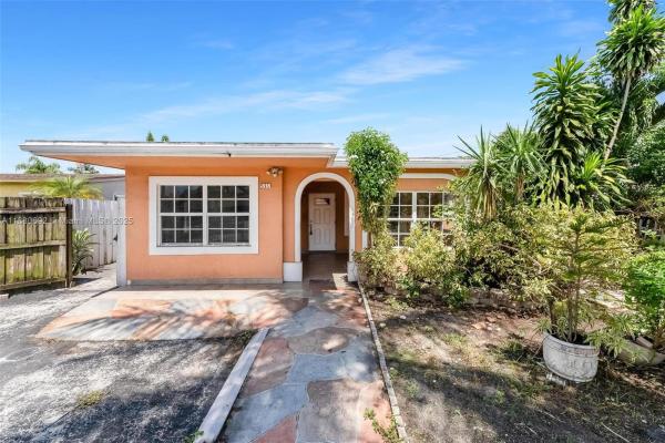 Collier Estates, 531 NE 58th St, Oakland Park, Florida 33334, image 1
