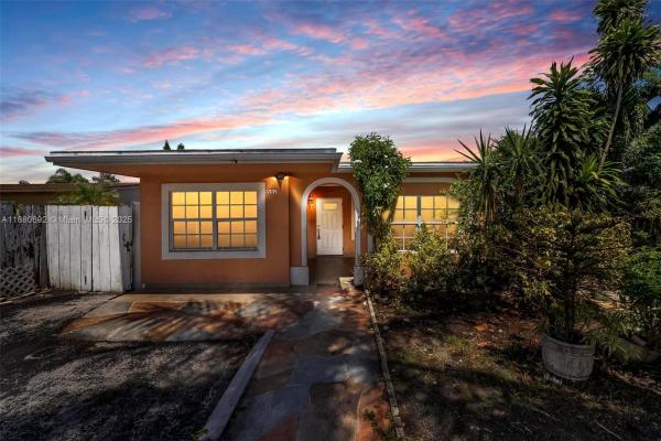 Collier Estates, 531 NE 58th St, Oakland Park, Florida 33334, image 2