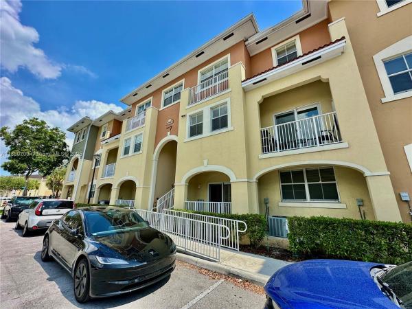 Coronado, 10870 NW 88 Ter #103, Doral, Florida 33178, image 1