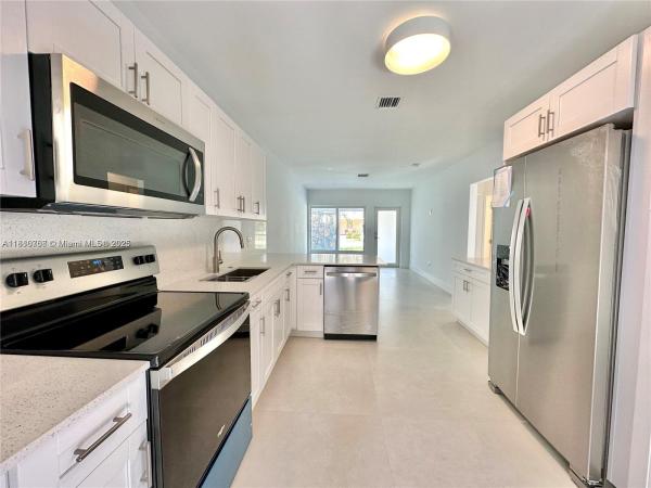 12125 NE 7th Ave, North Miami, Florida 33161, image 1