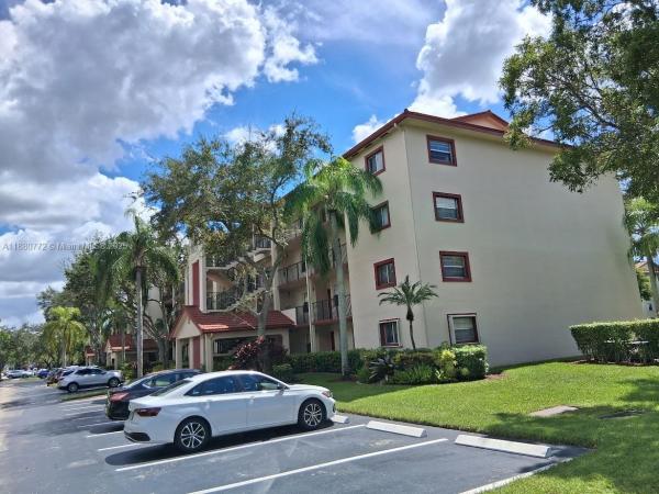 Cambridge At Century Village, 1100 SW 128th Ter #207U, Pembroke Pines, Florida 33027, image 2