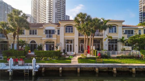 The Courtyards At The Point, 3705 NE 214th St #13, Aventura, Florida 33180, image 1