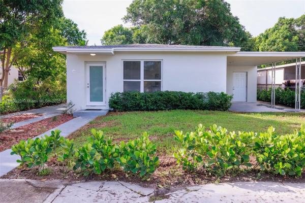 320 NE 172nd St, Miami, Florida 33162, image 1