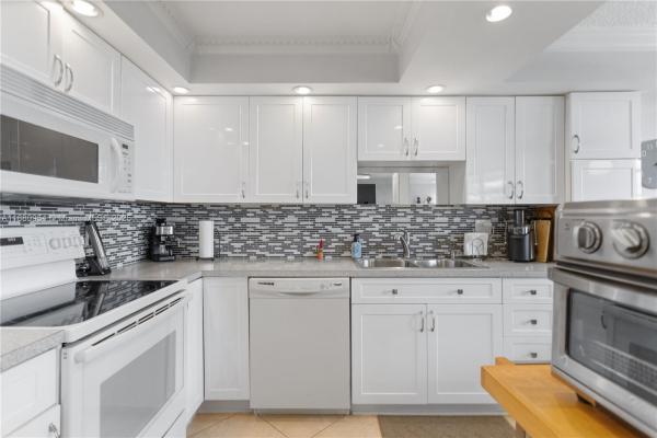 Telstar, 1811 Jefferson St 805 ##805, Hollywood, Florida 33020, image 1