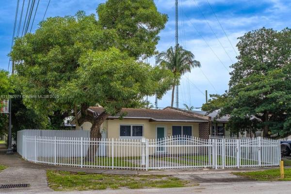 Lynn Park, 5551 SW 37th St, West Park, Florida 33023, image 1