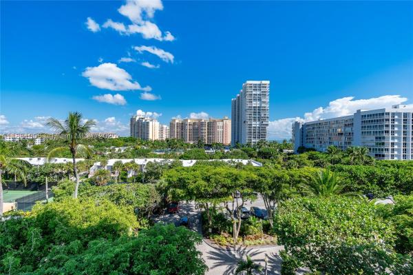 Towers Of Key Biscayne, 1121 Crandon Blvd #E501, Key Biscayne, Florida 33149, image 1