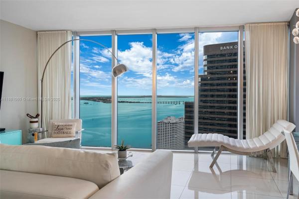 Icon Brickell Tower 3, 485 Brickell Ave #3308, Miami, Florida 33131, image 1