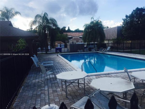 Bay Tree Patio Homes, 8209 SW 24th St ##19C, North Lauderdale, Florida 33068, image 1