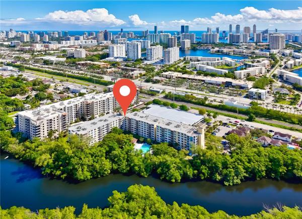 The Greynolds Park Club, 17890 W Dixie Hwy #314, North Miami Beach, Florida 33160, image 2
