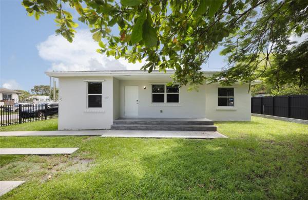 Miami, Florida 33142, image 1