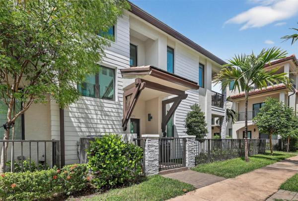 4672 NW 83rd Pkwy, Doral, Florida 33166, image 3