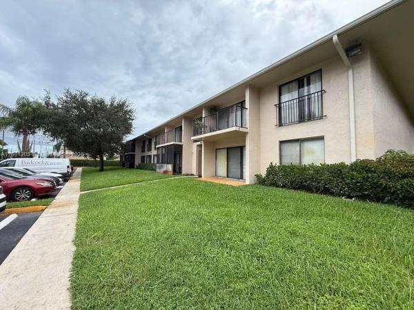 Hampton Court, 5915 Washington St 116 ##116, Hollywood, Florida 33023, image 1