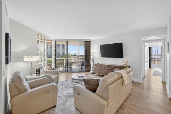 Portsview At Waterways, 3610 Yacht Club Dr #508, Aventura, Florida 33180, image 2
