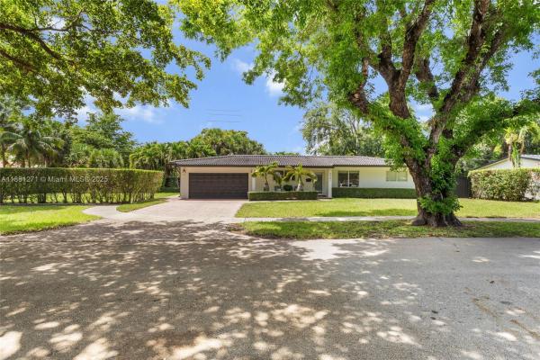 Miami Lakes Residential, 6301 Lake Geneva Rd, Miami Lakes, Florida 33014, image 1
