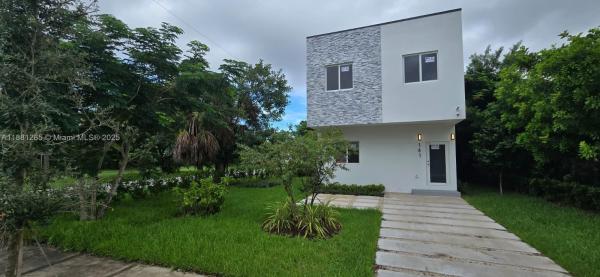 Monticello Park, 141 NW 11th St, Pompano Beach, Florida 33060, image 1