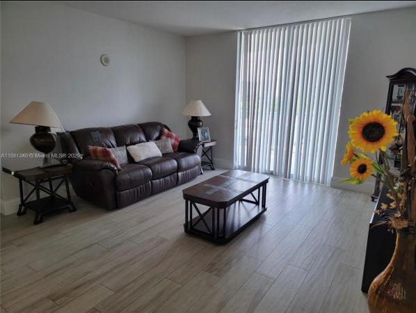 Hollywood Station, 140 S Dixie Hwy 519 ##519, Hollywood, Florida 33020, image 1