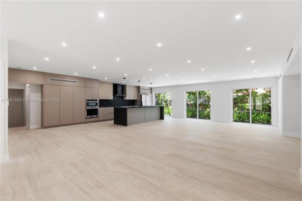 Goble Manor, 2251 SW 20th St, Miami, Florida 33145, image 1
