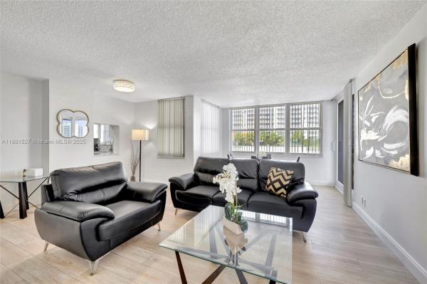 The Berkley South, 3015 N Ocean Blvd #6A, Fort Lauderdale, Florida 33308, image 1