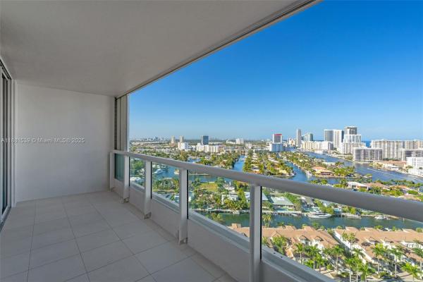 North Tower At The Point, 21205 NE 37th Ave #2605, Aventura, Florida 33180, image 3