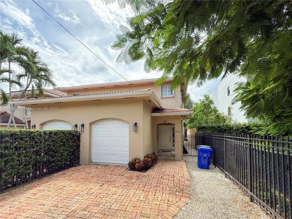 Marlin Villas Of Coconut Grove, 3022 Indiana St #3022, Miami, Florida 33133, image 1