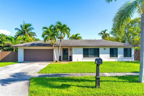 407 NW 18th St, Homestead, Florida 33030, image 1