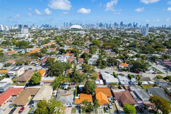 Riverside Farms, 750 NW 24th Ave, Miami, Florida 33125, image 1