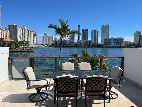 Pelican Landing, 4000 NE 168th St #110A, North Miami Beach, Florida 33160, image 1