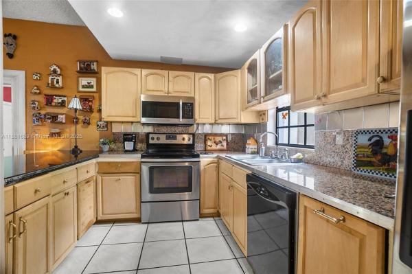 Tropical Estates, 10031 SW 46th St, Olympia Heights, Florida 33165, image 2