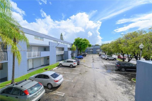 9375 Fontainebleau Blvd #L417, Miami, Florida 33172, image 1