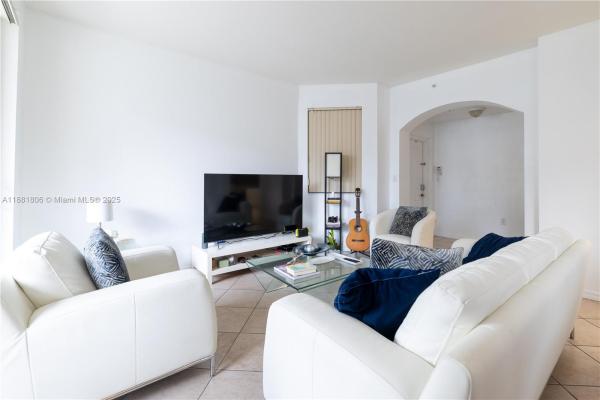 Century Park, 8826 W Flagler St #113, Fountainebleau, Florida 33174, image 2