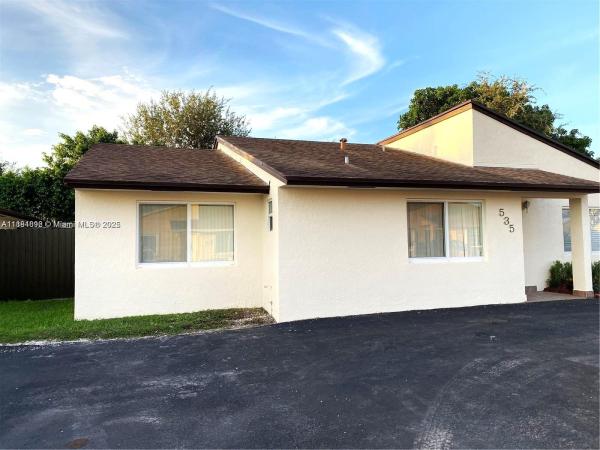 Lena Manor, 535 W 79th Pl, Hialeah, Florida 33014, image 1