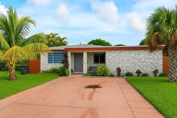 Hollywood Little Ranches, 2831 Monroe St, Hollywood, Florida 33020, image 1