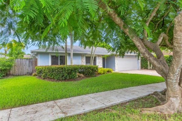 Shores Calusa, 11031 SW 138th Ave, The Hammocks, Florida 33186, image 2