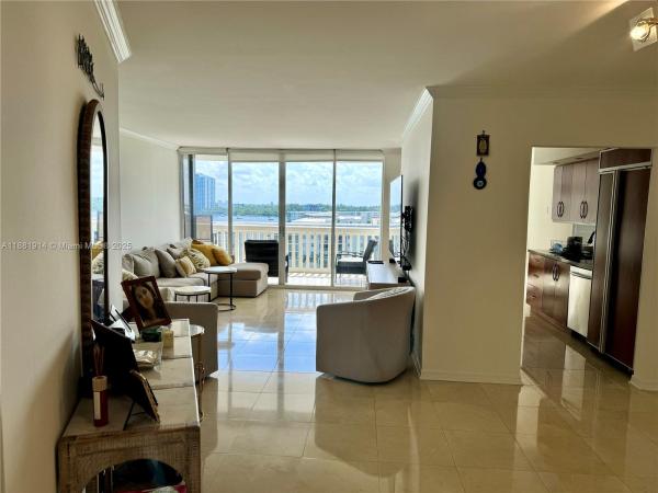 1000 Island Boulevard, 1000 W Island Blvd #811, Aventura, Florida 33160, image 1
